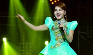 铿锵玫瑰田震歌词